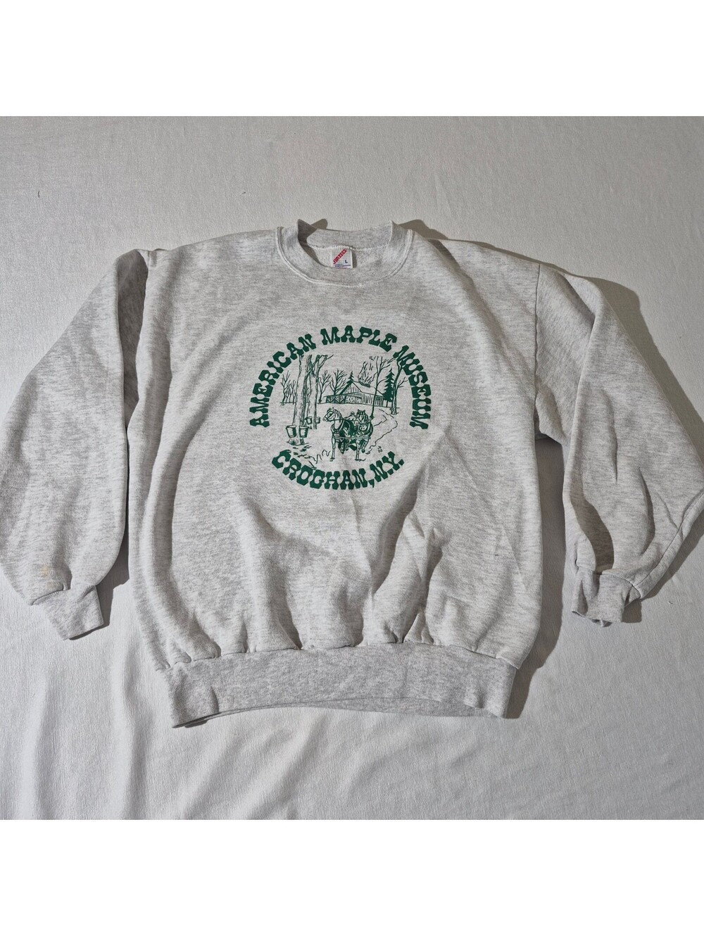 Vintage American Maple Museum L Large Croghan New York Sweatshirt Crewneck